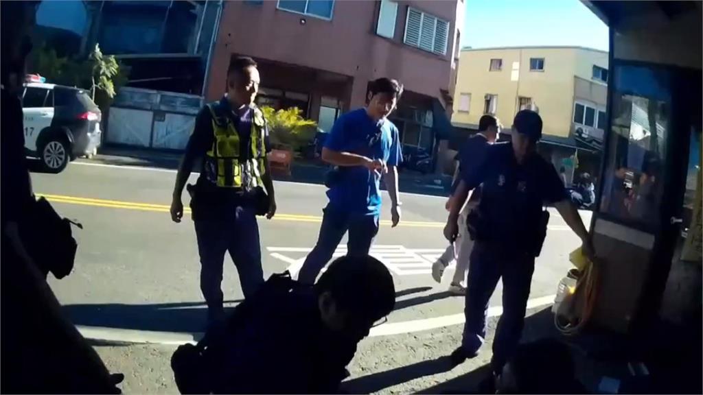 宜蘭警匪追逐!女載通緝男友"逃竄亂撞"爆胎繼續開