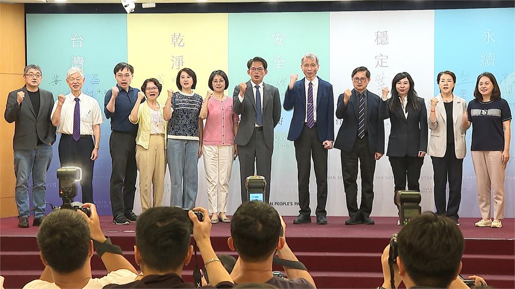 「核三延役公投」正方記者會 童子賢:非核家園該轉彎