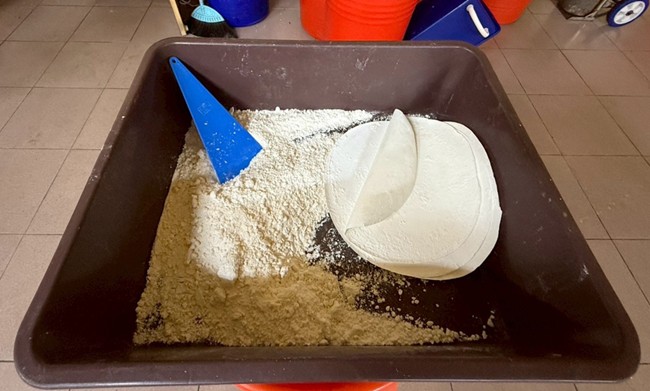 曾文溪旁藏製毒工廠　嫌「無師自通」感冒藥煉出四級毒品