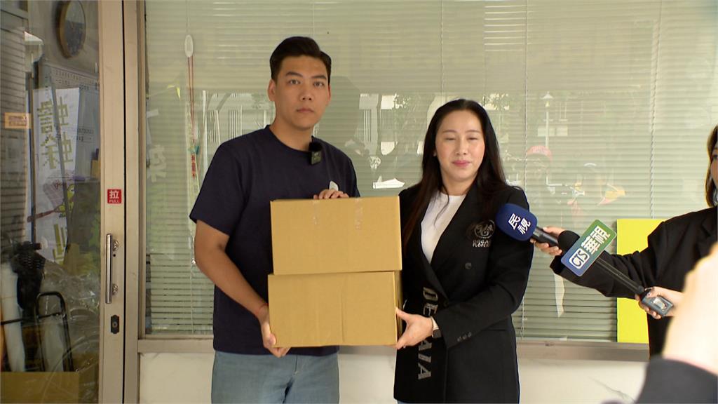 張克晉「亡母遭簽連署」心寒退出！罷瑤團竟籲「莫忘初衷」律師揪盲點：怎有臉？