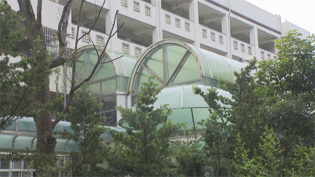 自己小孩確診 班導竟要求家長自行通知停課