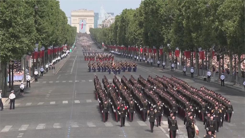 史上規模最大!法國714國慶日登場 烏克蘭士兵首度參加成亮點