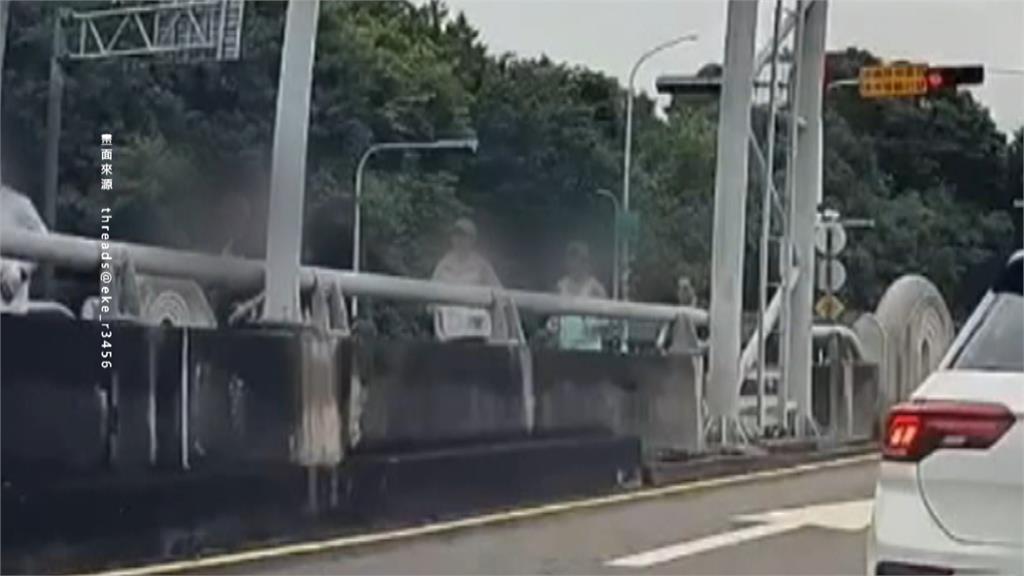 誤闖？上班尖峰時段驚見路跑團　跑上台中烏日高鐵陸橋
