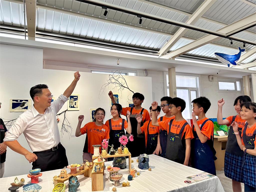 《源源不絕》2025創意畢業季開幕 蘇副市長勉學生:透過美術拓展視野