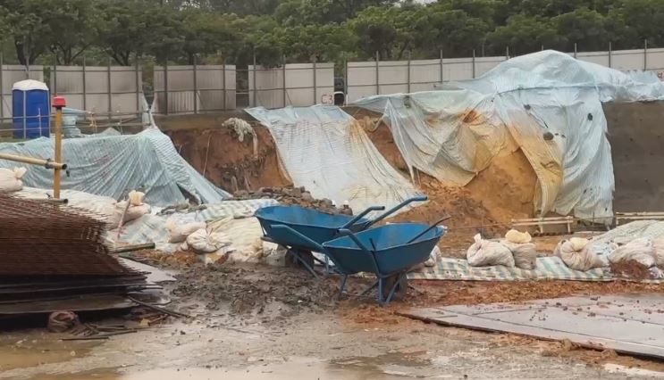 連日大雨! 龜山兩處社會住宅基地坍塌