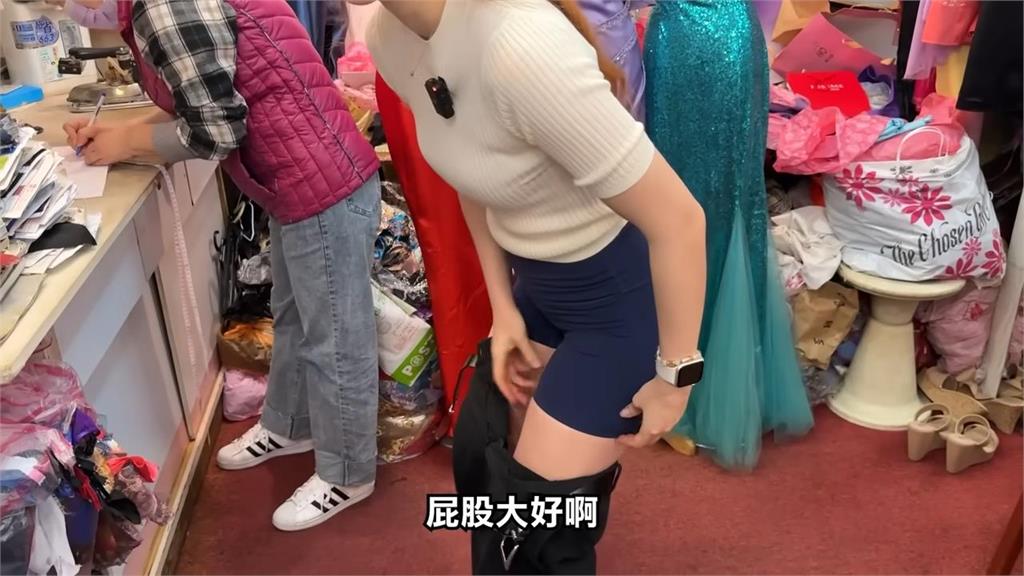 量身做龍年旗袍戰服!台德混血美女脫褲炫翹臀 立志當「台版金卡戴珊」