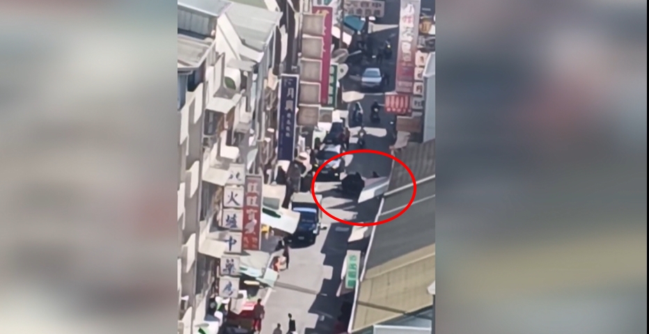 台中豐原翁明公園旁街友「亮刀隨機攻擊」 警鎖定嫌犯追緝中