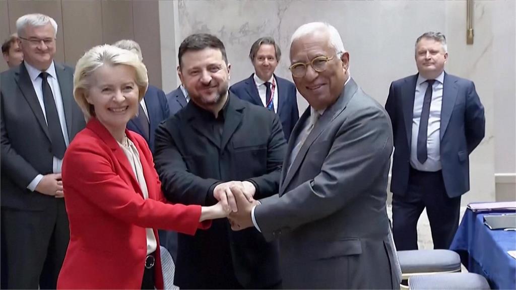 烏俄戰火不停！哈利王子突訪基輔　歐盟批準900億歐元貸款