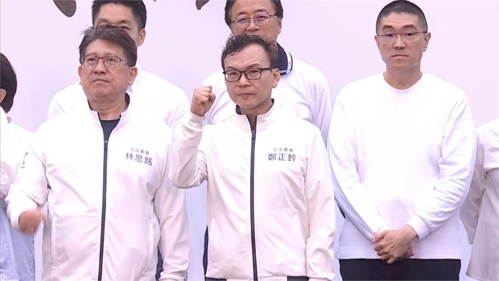 不當動員「越籍移工」上凱道? 鄭正鈐遭起底幕僚是人力公司董事長