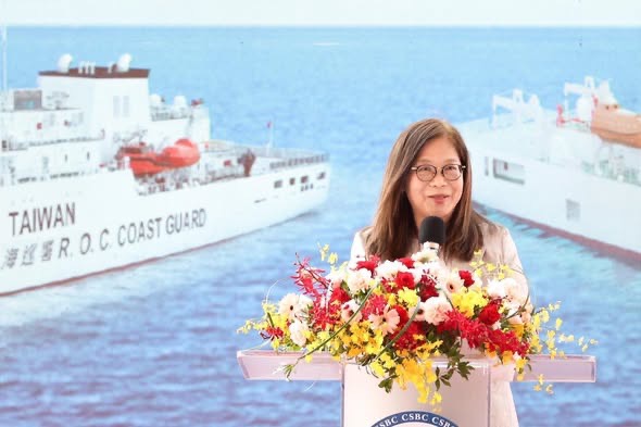 海巡添生力軍!4000噸「台北艦」成軍 同步迎來首艘高緯度巡護艦「西拉雅號」