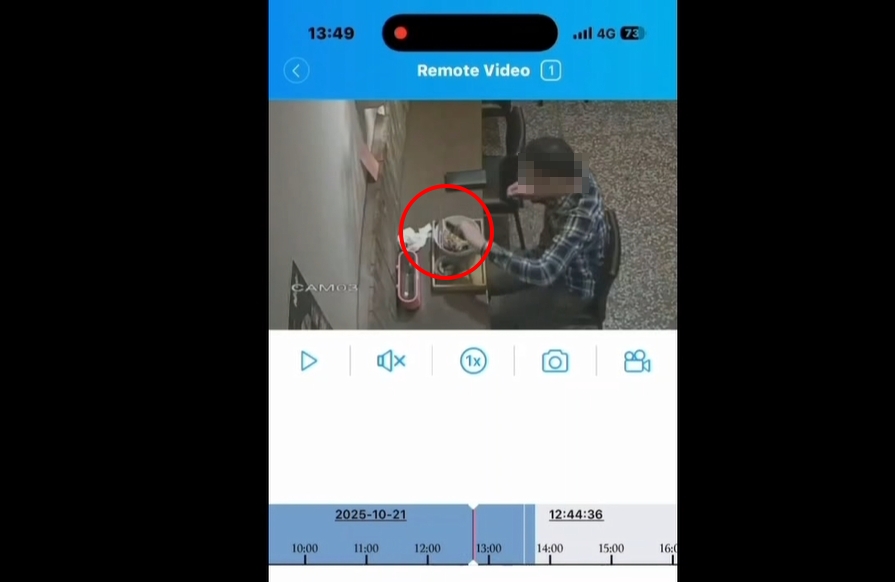 台中牛肉麵店遇奧客「碗內加料」　　店家鞠躬下跪仍「索賠１０倍」