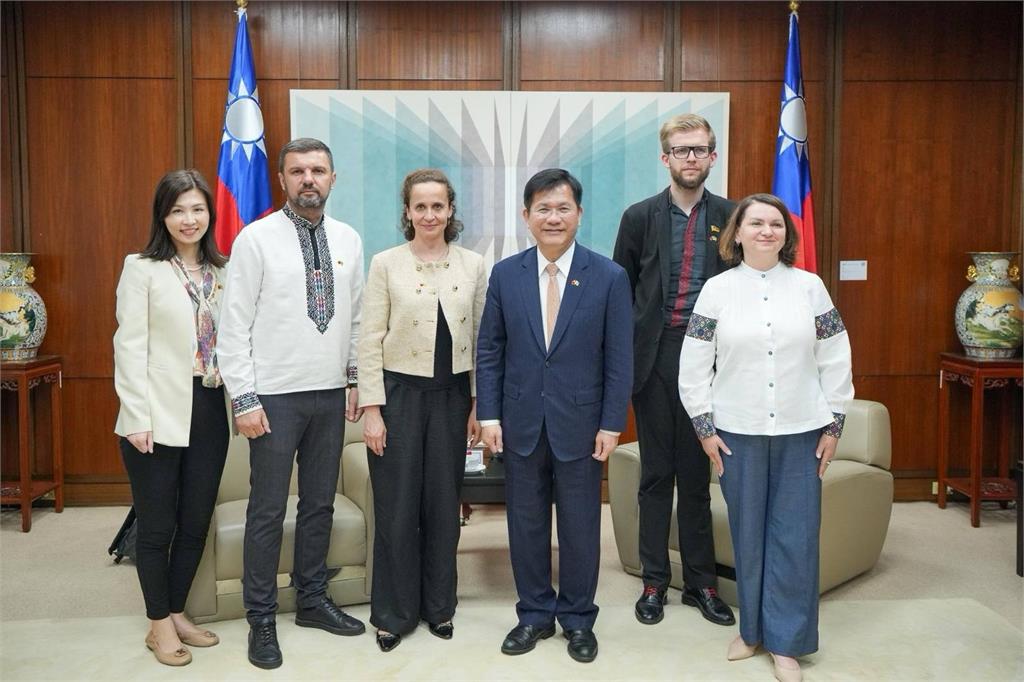 快新聞／前線觀察曝光！烏克蘭議員親訪金門　林佳龍籲民主夥伴團結同行