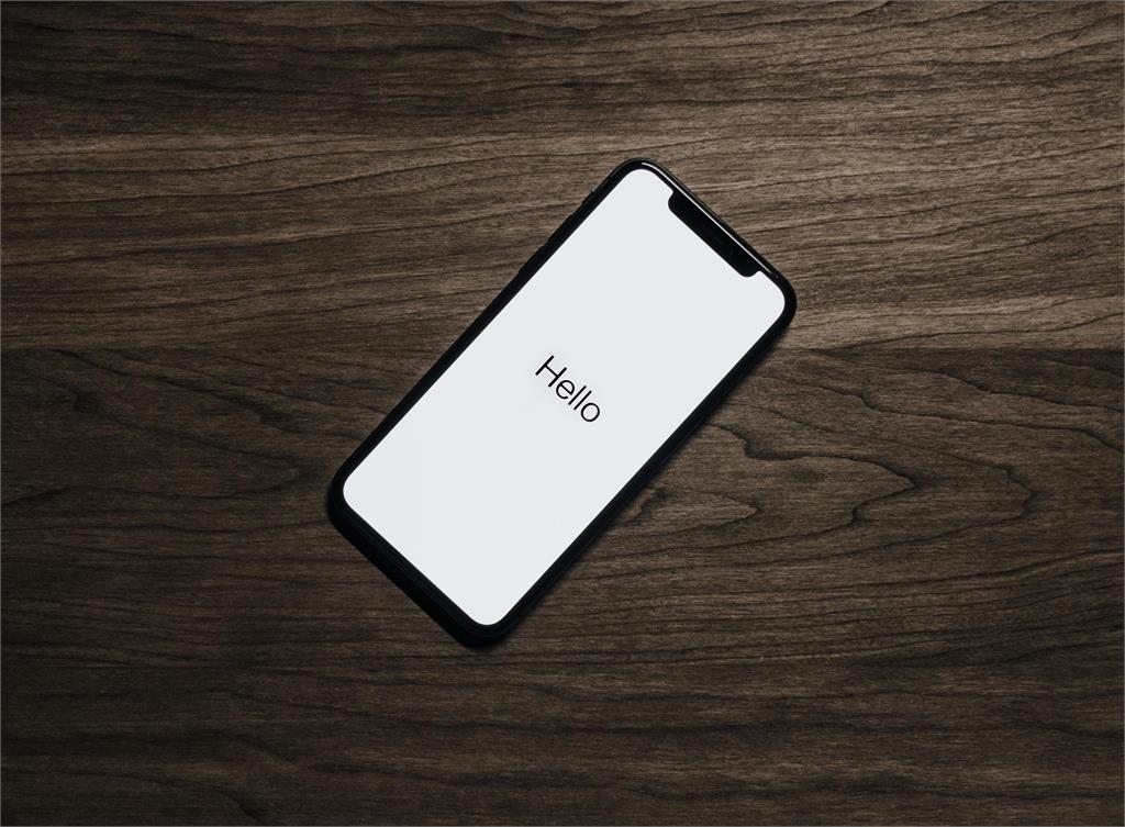 iPhone進水千萬別做「3行為」！蘋果曝「自救4步驟」：做錯將損壞