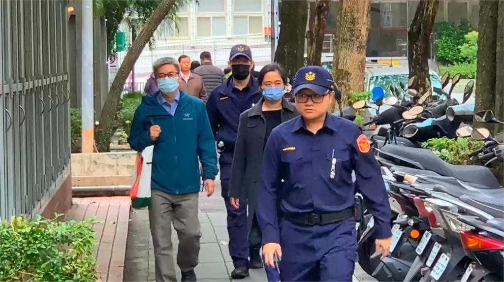 快新聞/沒完沒了?北院18時重開接押庭!應、李已抵法院 沈取消手術急報到