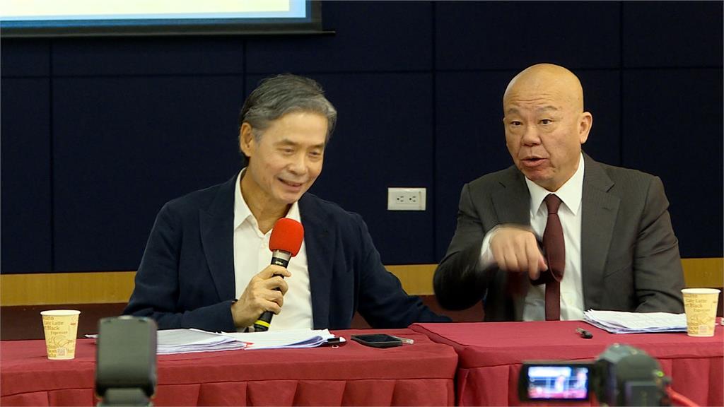 金溥聰記者會插曲 基金會顧問廖繼斌搶民眾麥克風嗆聲