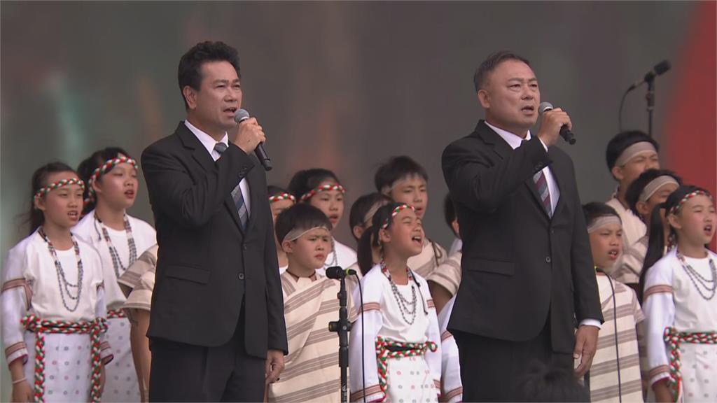 快新聞/中職傳奇4大強投就職典禮領唱國歌 賴清德全程「唱好唱滿」