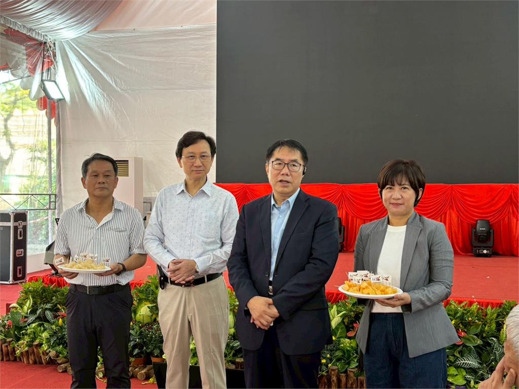 快新聞/快閃推廣洋香瓜與大白柚 黃偉哲把台南優選鮮果送入星國家