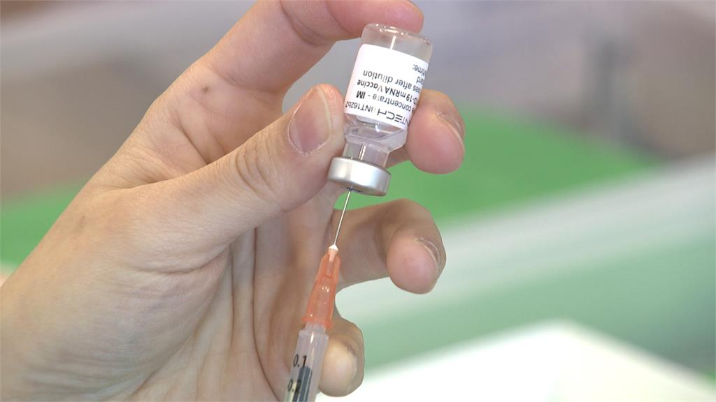 疫情緩降趨勢！　病床仍擁擠　CDC：口罩解禁再觀察