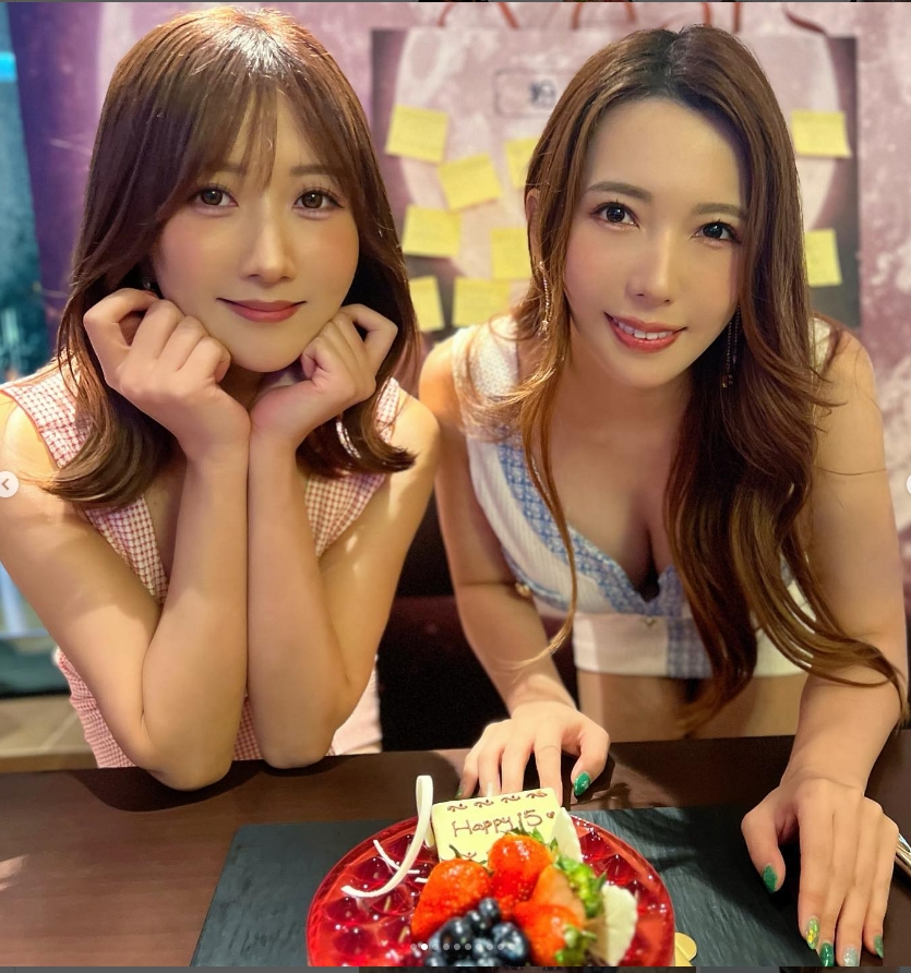 奎丁合體「日本2暗黑女神」嫵媚扭動!「山線連綿起伏」噴香網嗨爛:出片了嗎