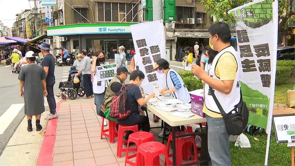 罷吳四騎士涉「幽靈連署」交保！　週末連署站人潮冷清
