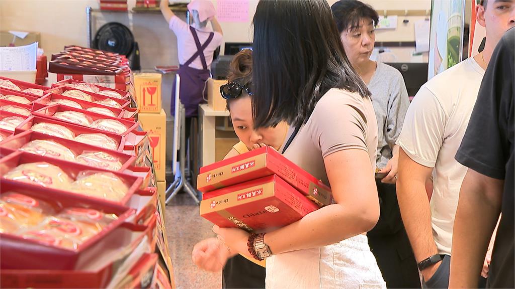 中秋訂單爆量啦! 佳德鳳梨酥今起「1人限購五盒」