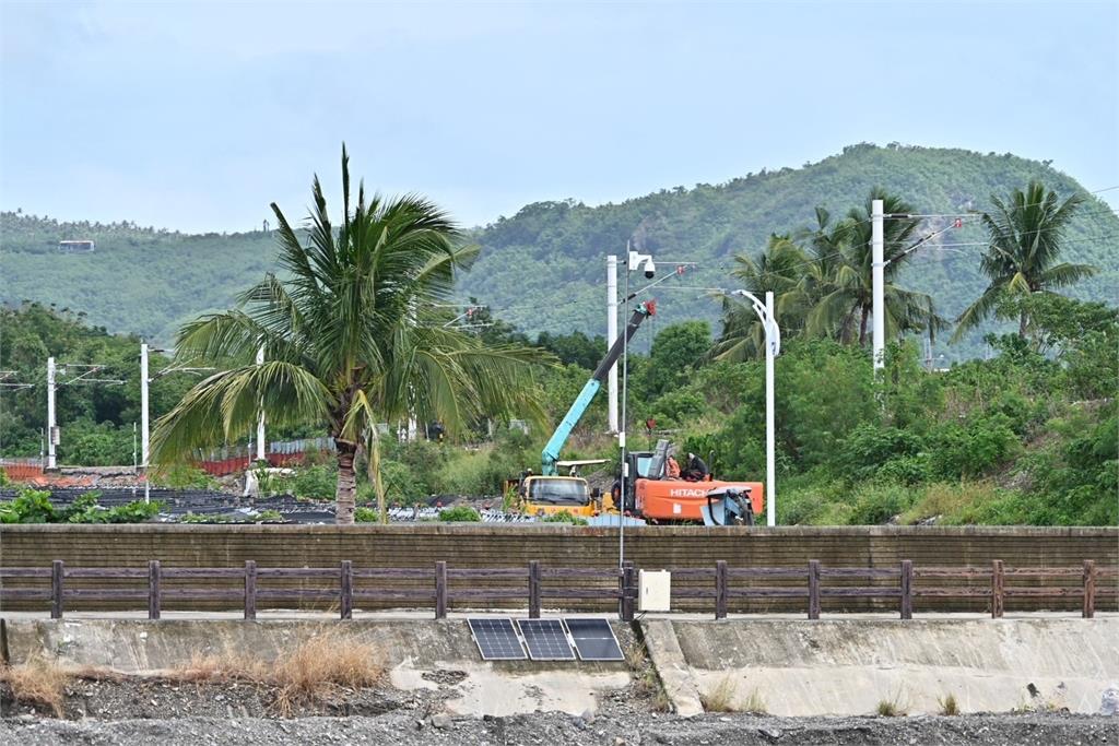 快新聞／視察花東鐵路雙軌電氣化　卓榮泰：提升「慢經濟」觀光產業