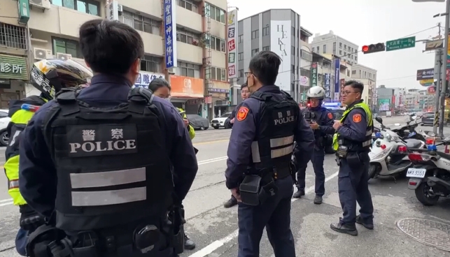 機車騎士違規左轉攔查拒停車 警方呼叫警網支援發動攔截圍捕