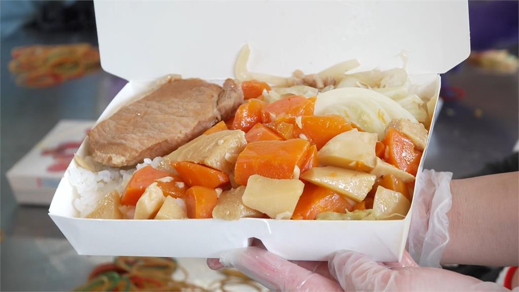 義煮超人！飯店主廚齊聚光復鄉　每日備千份便當