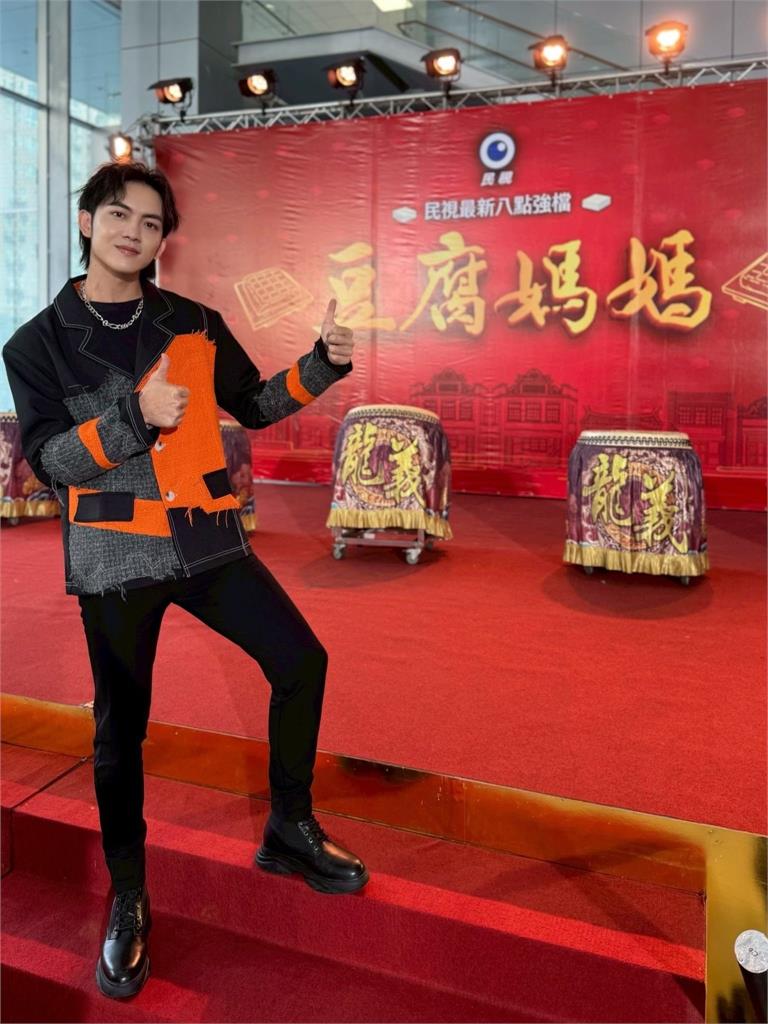 《豆腐媽媽》郭忠祐秘戀黃露瑤「內幕全被爆」！私下同進出「關鍵畫面」曝光