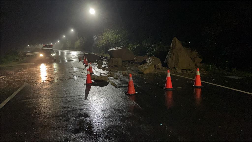 快新聞／清晨驚魂！萬里核二廠進水口前巨石崩落　現場畫面曝光