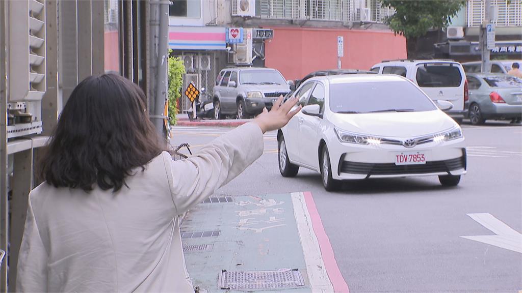 乘客上下車讓運將好為難 道交新制恐讓「特殊需求民眾」叫嘸車