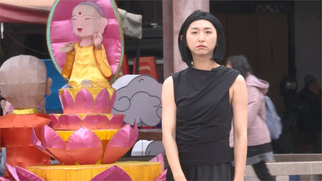 大罷免人物誌5/「女神下午茶」變裝徐巧芯 提小廢包喊:羞恥心只有這麼一點