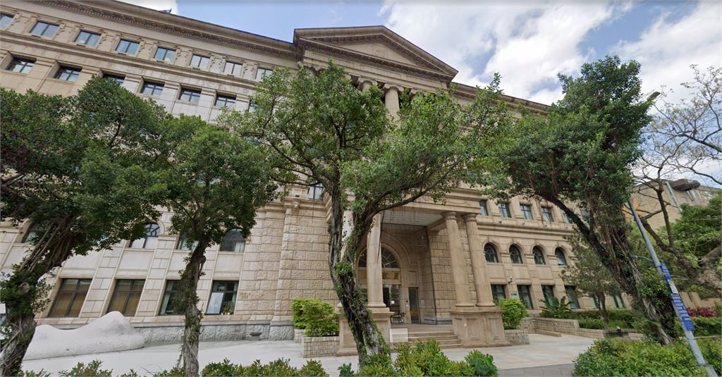  桃園男逼女友進暗巷「用嘴巴接尿」還錄影！辯稱「情侶性癖好」遭重判關7年