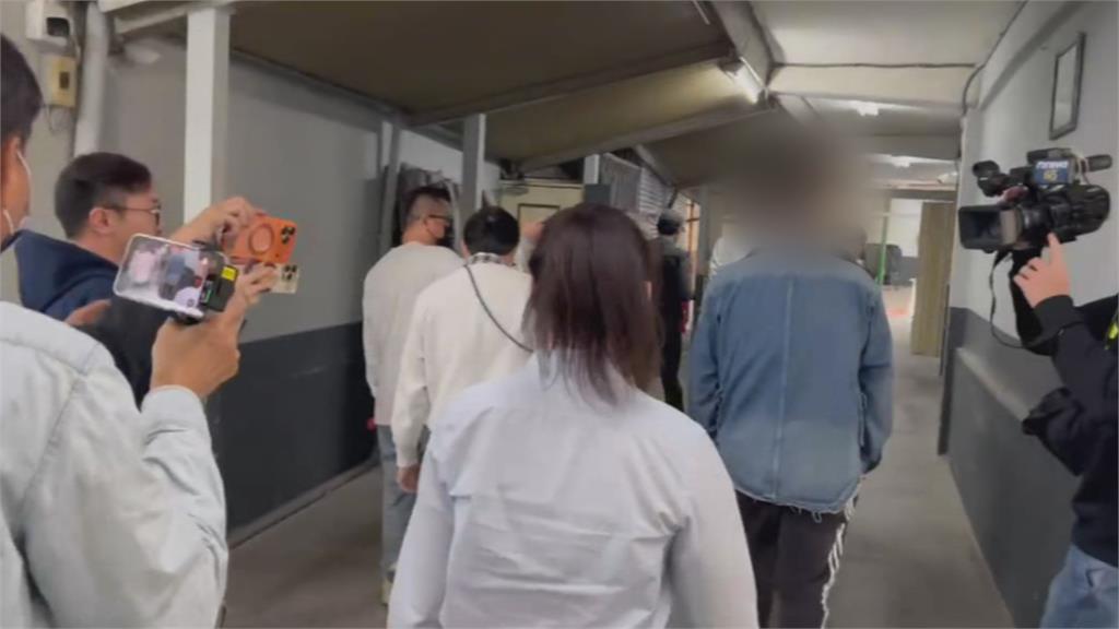 疑遭母餵藥2童雙亡 前夫.現任男友現身殯儀館