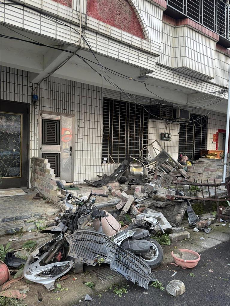 桃園駕駛撞民宅人跑了 台東駕駛同樣上演撞屋