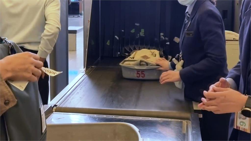 出國追雪注意！　「防滑釘鞋套」禁手提