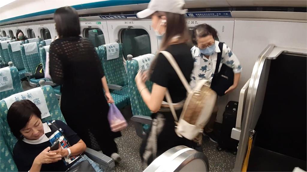 高鐵自由座屢傳糾紛 女子剛坐下就被趕、婦人喊:剛只是去上廁所