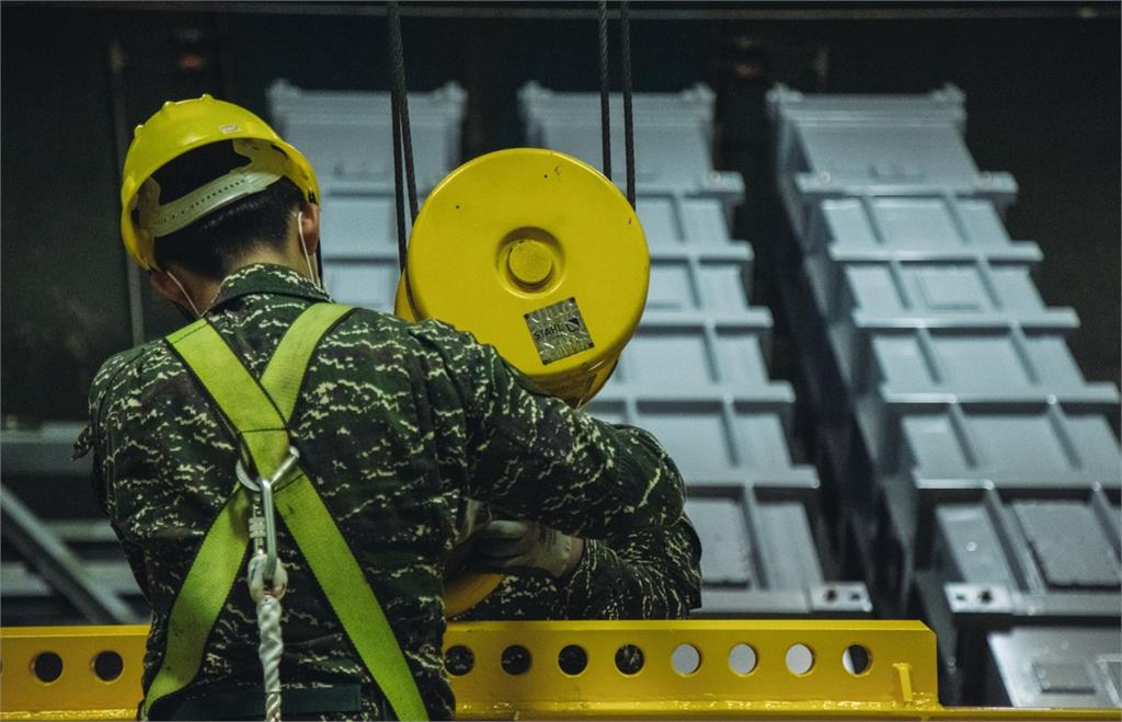 快新聞/反制中國軍演威嚇!海軍出動岸置雄風飛彈追瞄 24小時捍衛國人