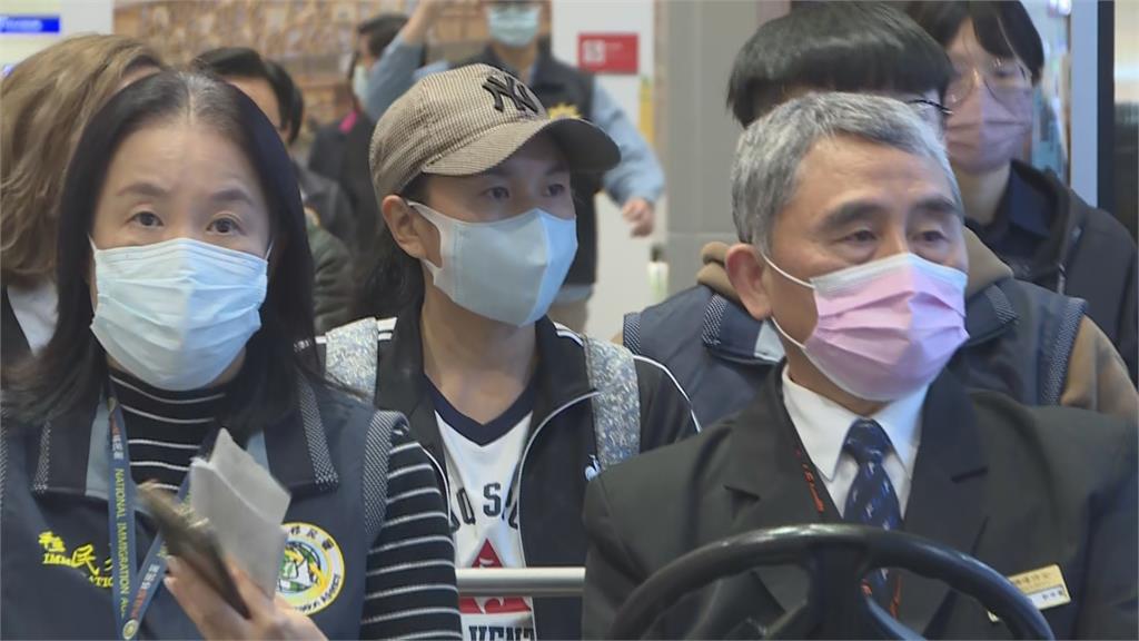 遣返祖國前1個月…小微才怨「嫁來台灣12年不快樂」0存款!網笑:恭喜回家