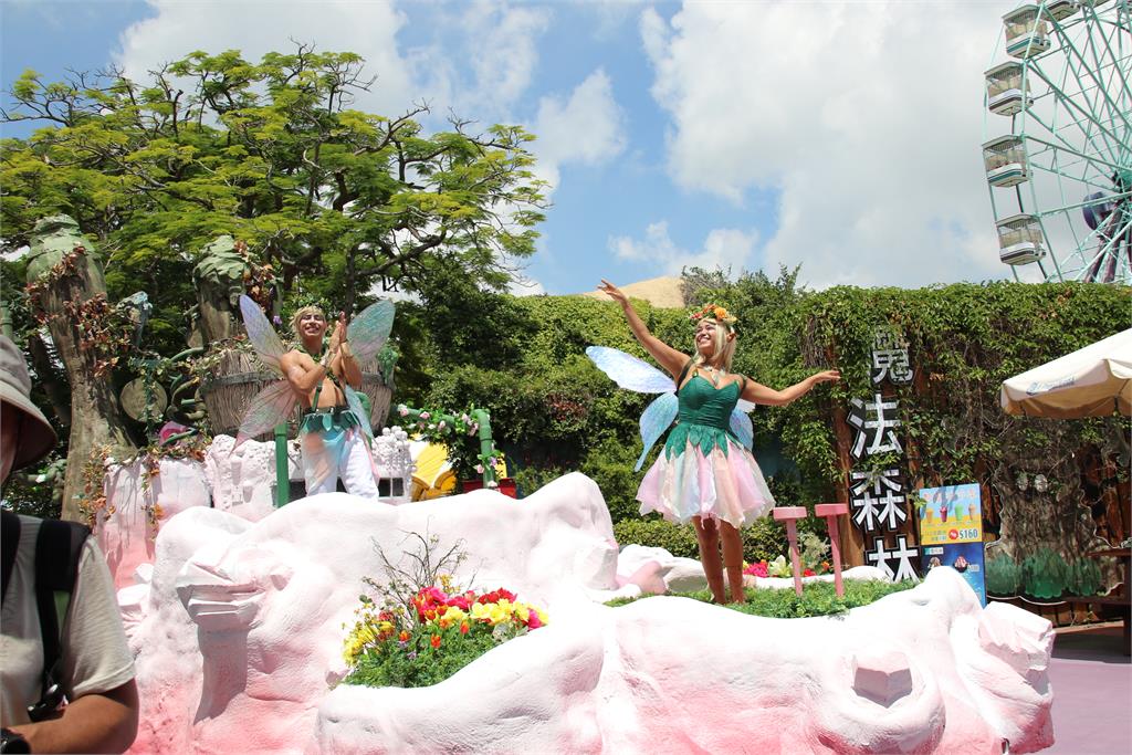 今年暑假最好玩！麗寶樂園打造精靈降臨、粉色系沙灘登場