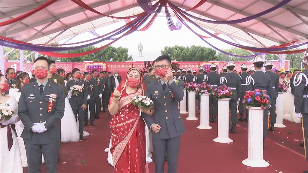 陸軍年度聯合婚禮 166對新人共結連理