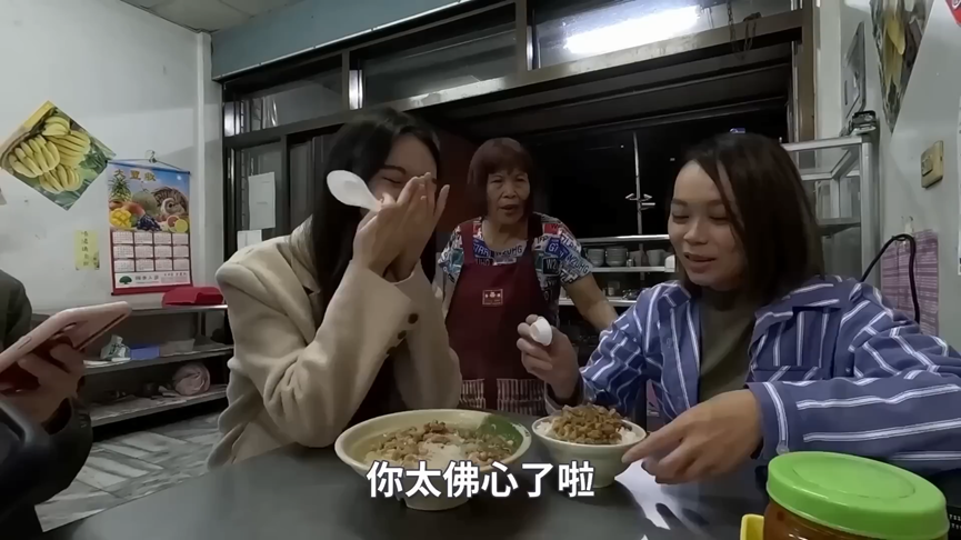 只要10元!台南阿嬤肉燥飯超佛心 他見驚人分量嘆:擔心有沒有賺錢