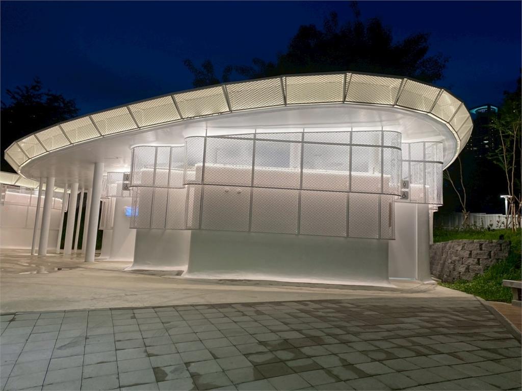 喜迎雙十!文心森林公園「親子小白宮」公廁啟用 打造最懂孩子的友善空間