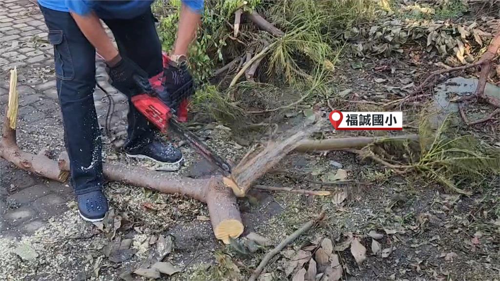 山陀兒重創高屏　風災過後首上課日校園忙善後