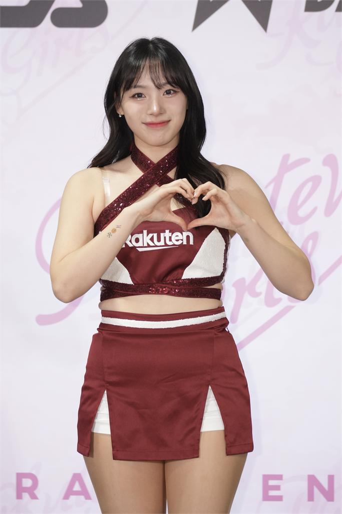 樂天女孩韓援三本柱合體現身引騷動!河智媛、廉世彬、禹洙漢活潑逗樂粉絲