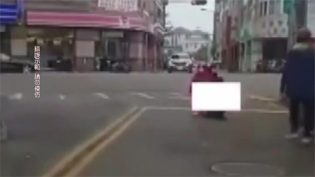 路中央驚見女童遭丟包機車上　真實原因曝光了