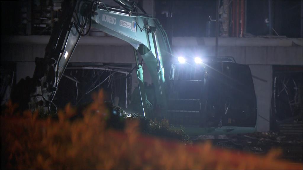明揚工廠爆炸4名消防殉職　重機具進駐開挖廠房持續搜索