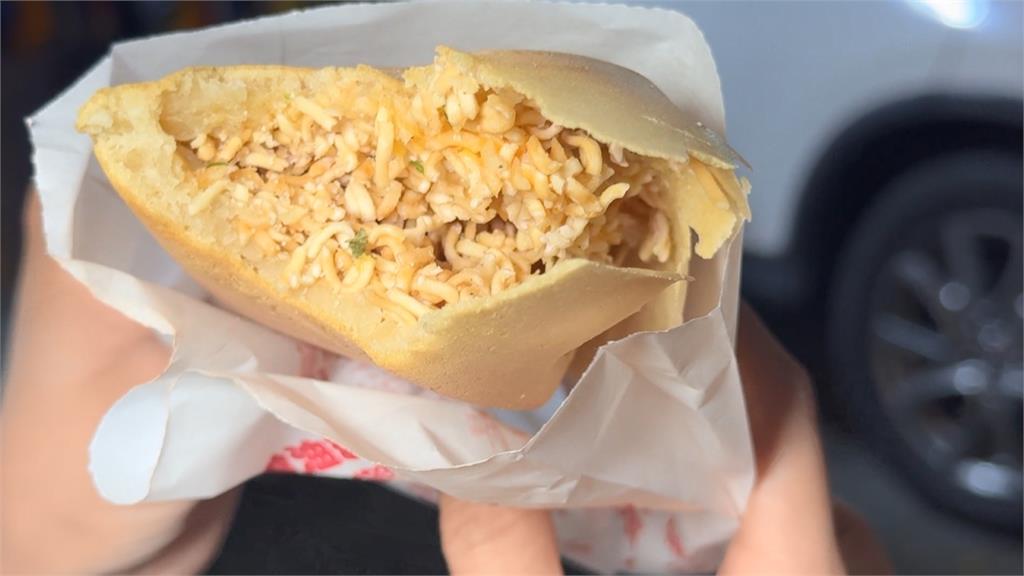 就愛這一味！夜市古早味石頭餅　近50種口味吸引老饕