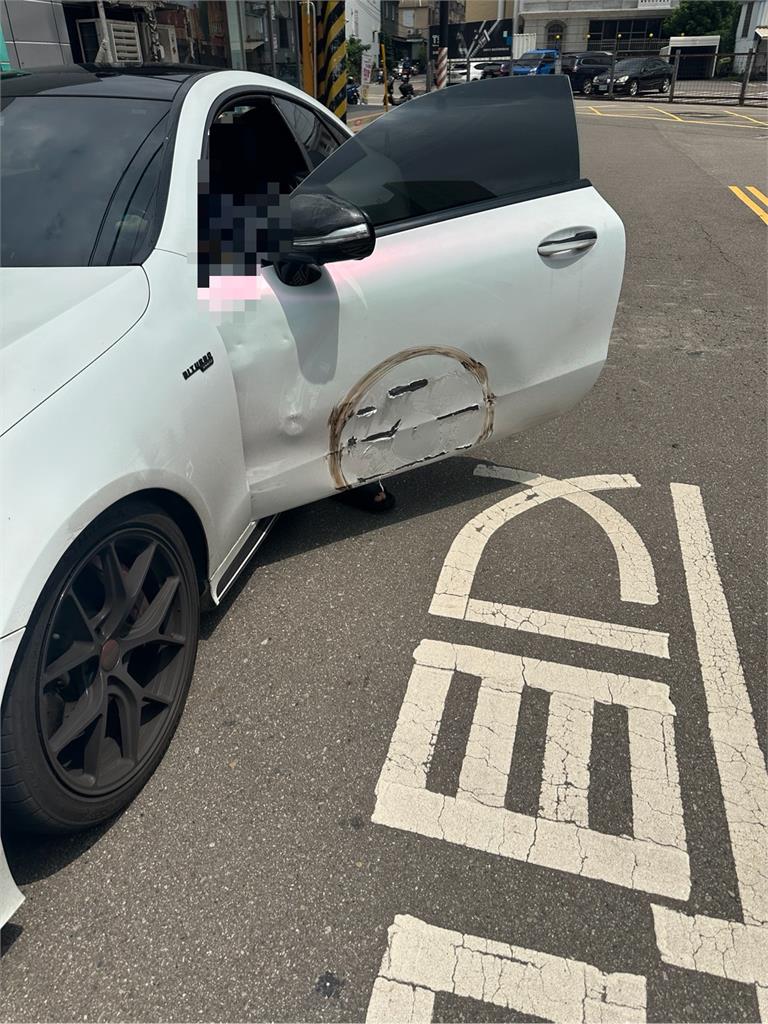 國道頻換車道競速　休旅車撞上進口車　警查有無案外案