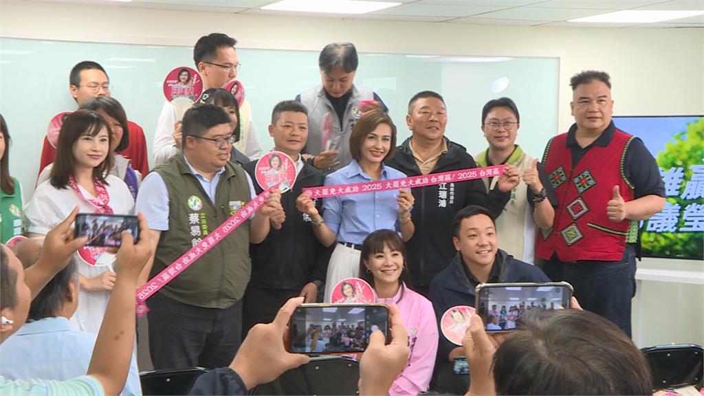 民進黨高雄市長競爭激烈! 兩區議員14人搶提名參選大爆炸